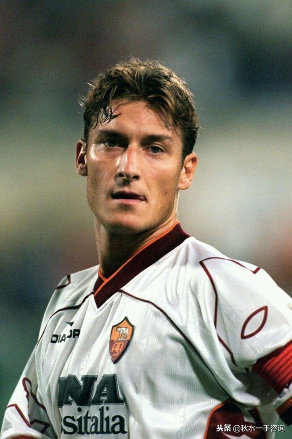 足球经典：「盘点」巨星的堕落小罗仅值150万