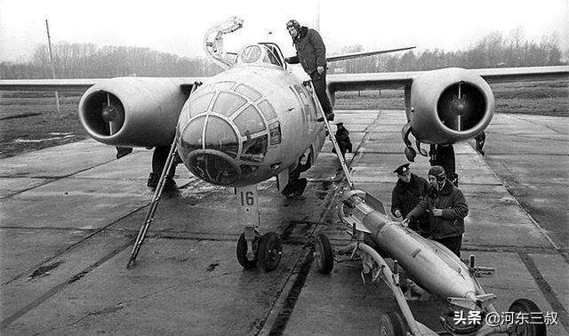 全球首款四发大型无人机,最早的四轴无人机