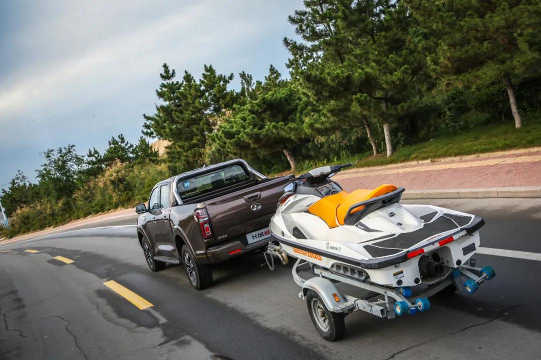 没车架就不能算皮卡!为何皮卡普遍采用非承载式车身?