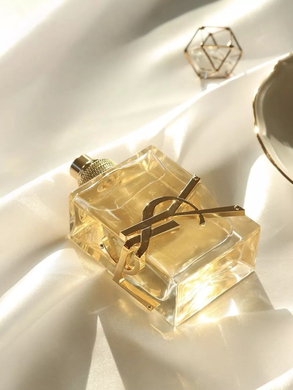 ysl全新圣罗兰香水评测,ysl全新新锋香水