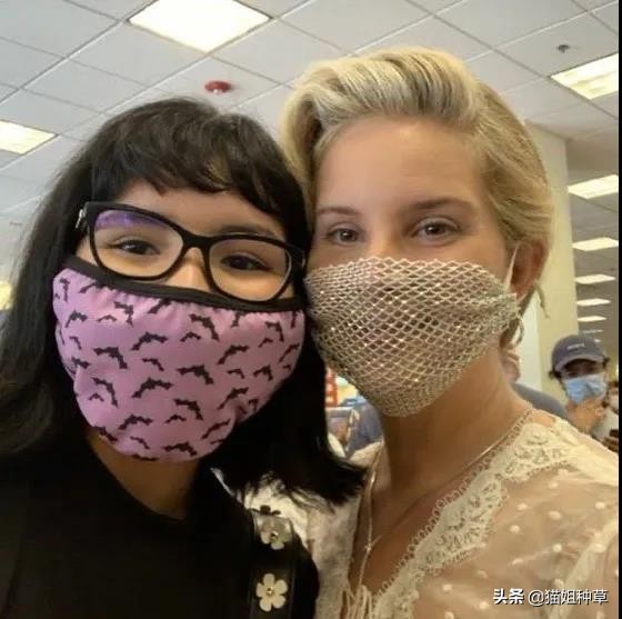 今年秋冬小配饰流行,今年流行款配饰