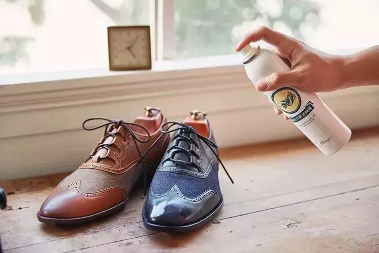 怎么才能让鞋子干燥不臭,如何使鞋子保持干燥