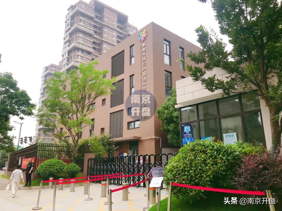 一套房产以516万拍卖成交,一套房子6000万