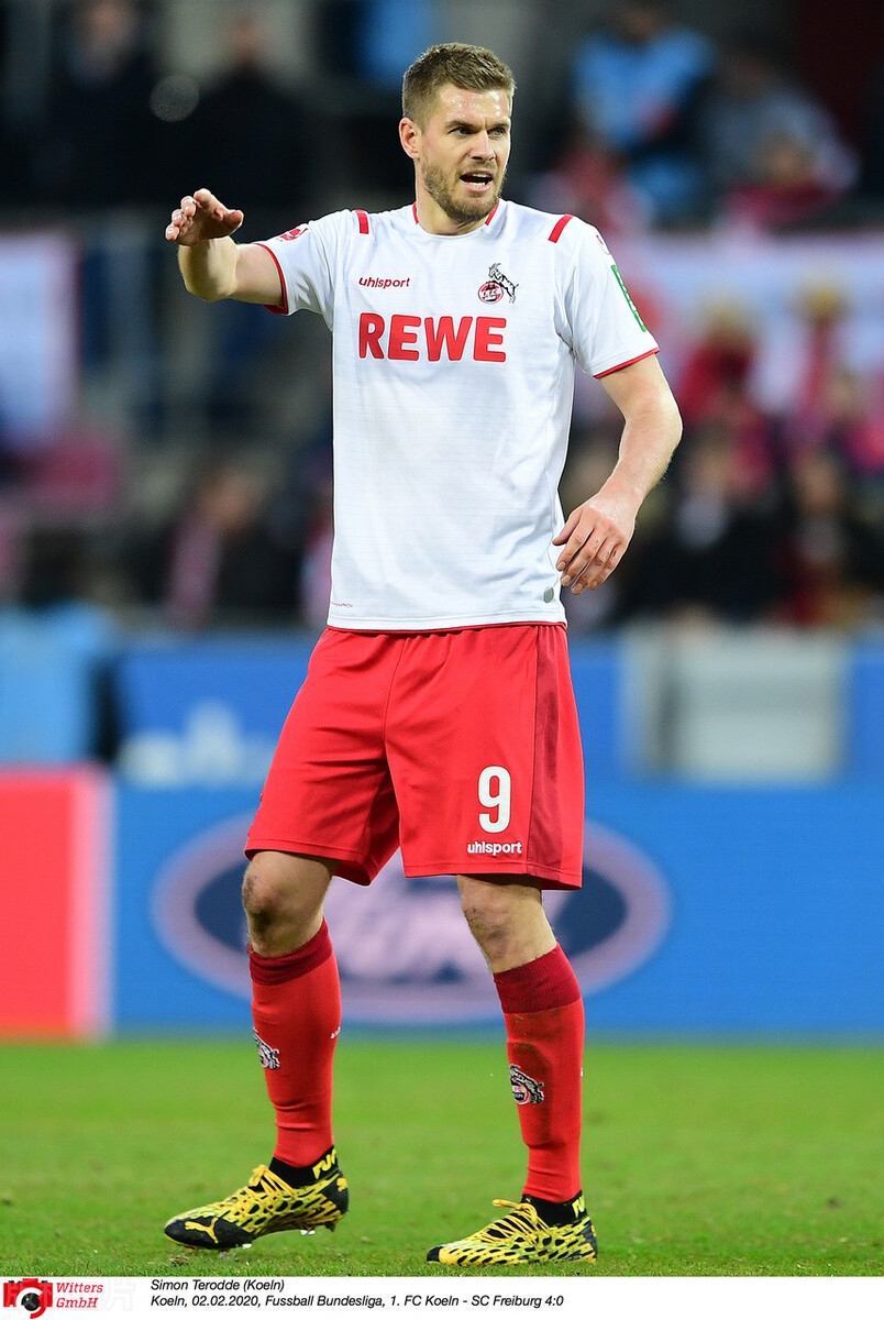 足坛历史第一空霸,中国足球十大空霸