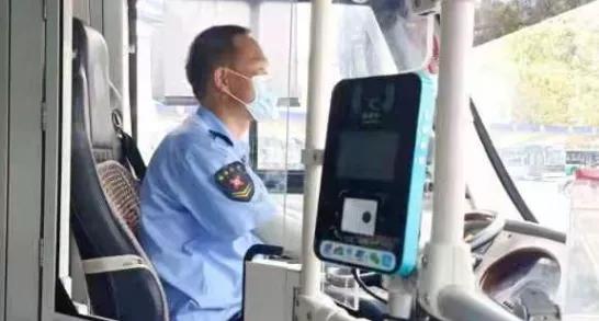 珠海司机和妻子两地分居14年，却坚持留下！支撑他的是这座城市浓浓的人情味