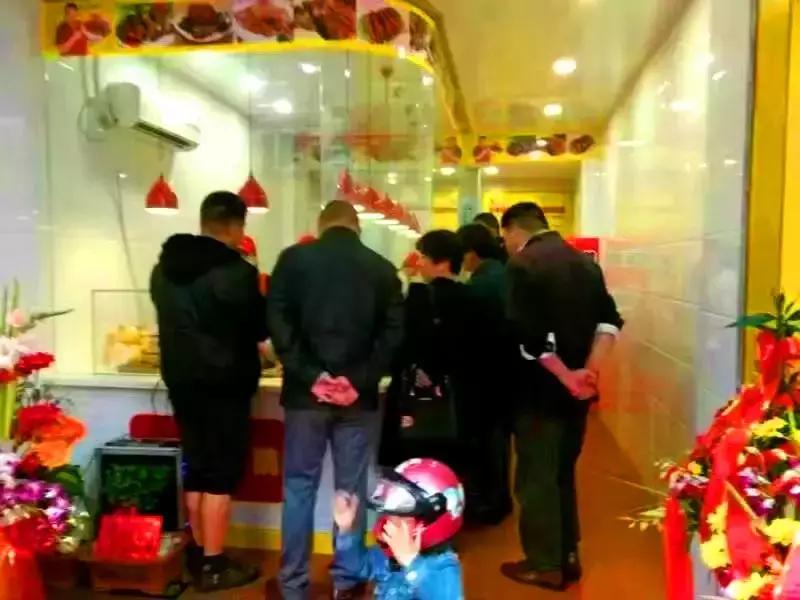 新店怎么能干过老店,新开的卤菜店没有生意怎么坚守