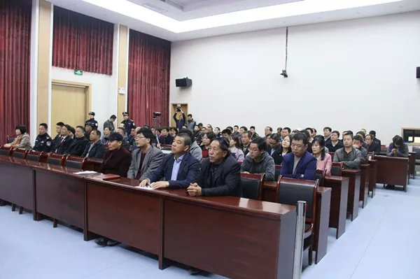 未成年人卖淫判刑案例,引诱未成年女孩卖淫罪立案标准