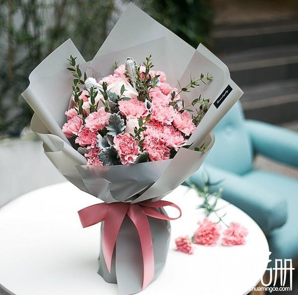 母亲节为什么送玫瑰花,母亲节为什么要送女神礼物