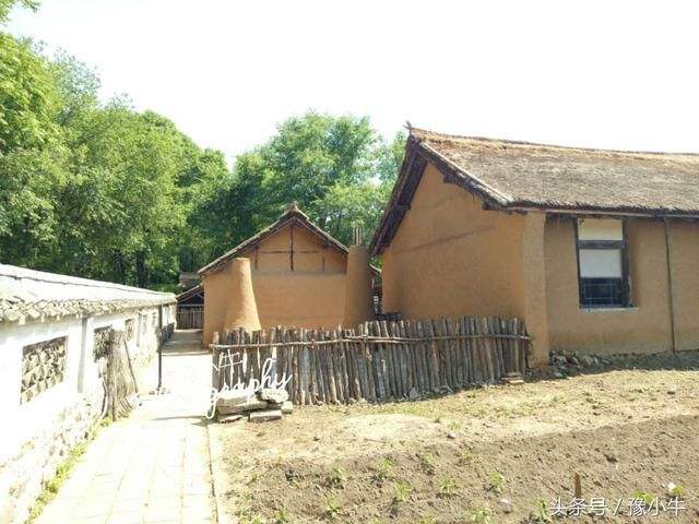 东北民俗八大怪景区,东北八大怪烟筒垒在大墙外