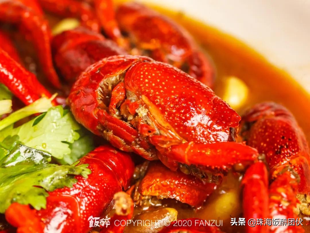 *男猛**深夜在线烧烤！柠溪这间3年串串界老店，变了…