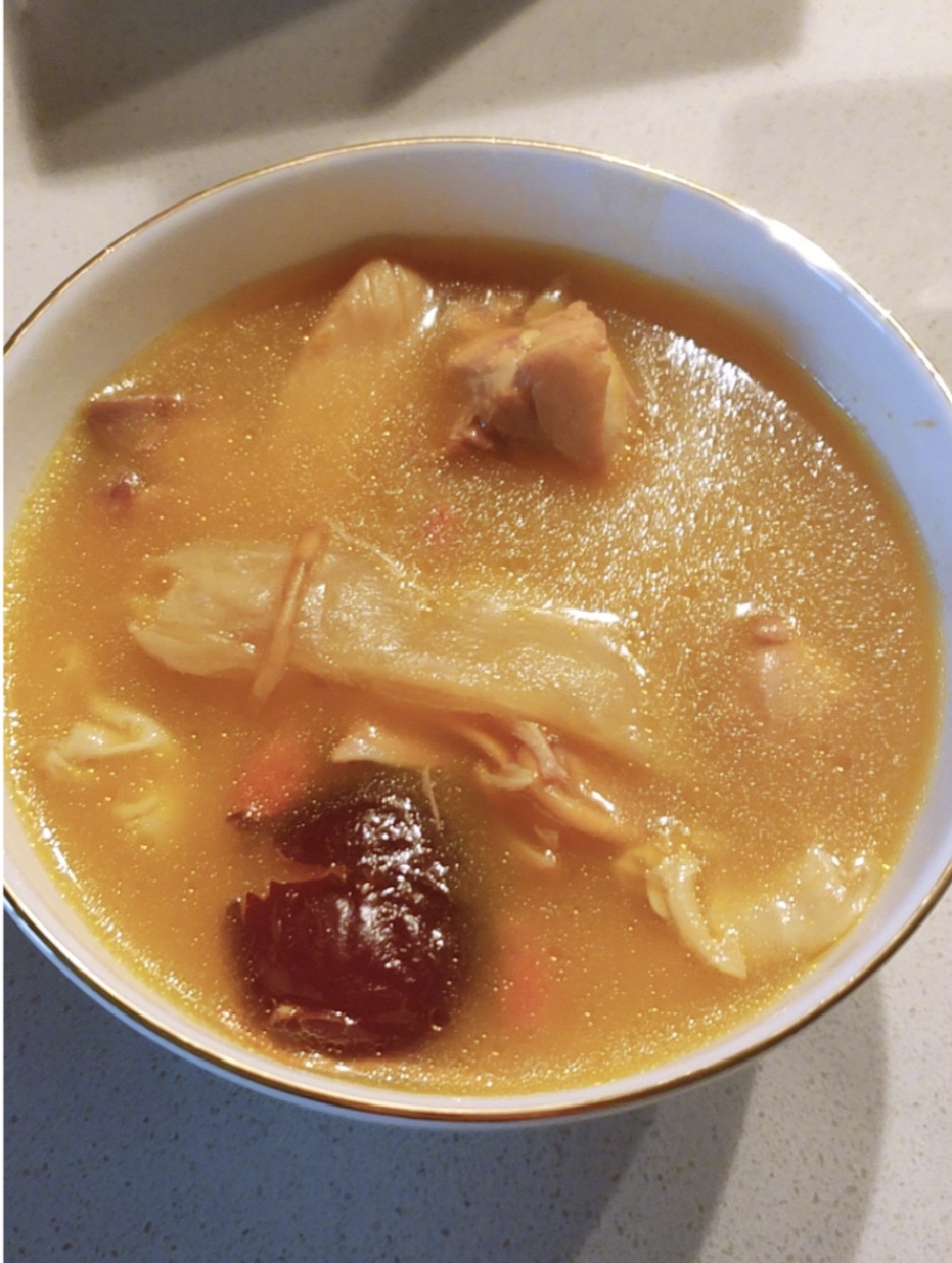 杨幂离婚后频秀厨艺,十足贤妻良母范儿,刘恺威却吃不到了