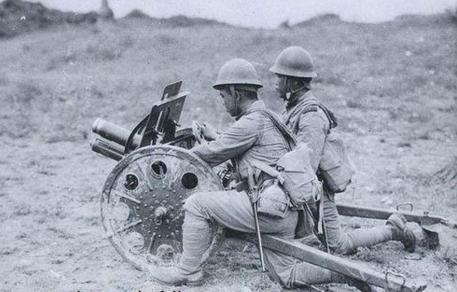 日*用军**50万根毛竹，想要围困粟裕，不料毛竹却被群众拆回家编筐