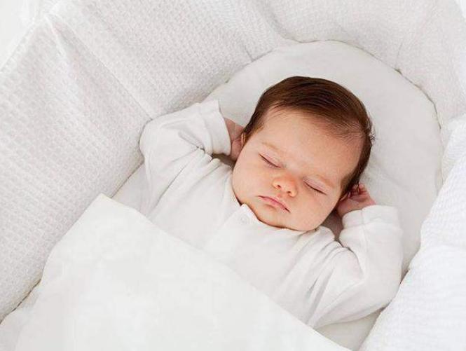 6个月宝宝如何学会坐的,6个月大宝宝学坐