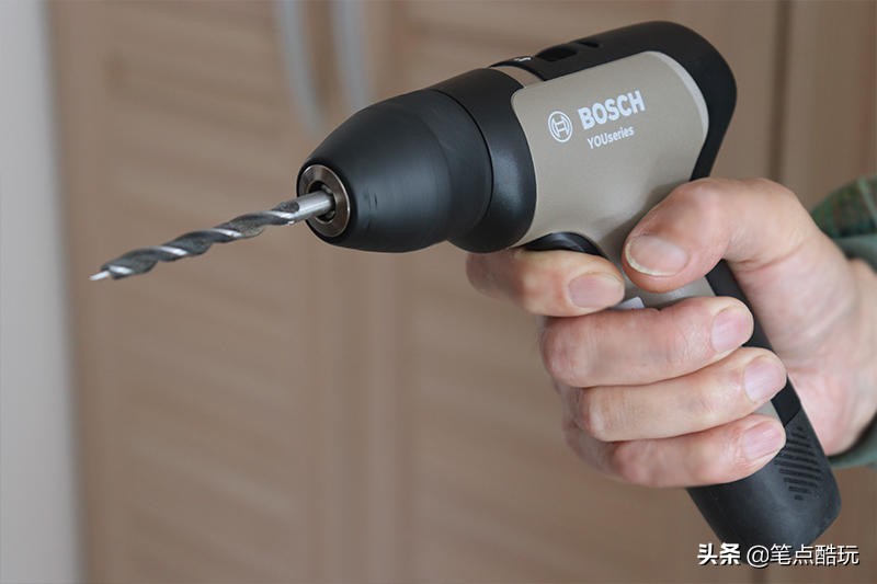bosch博世电钻如何使用,bosch博世电钻怎么拆