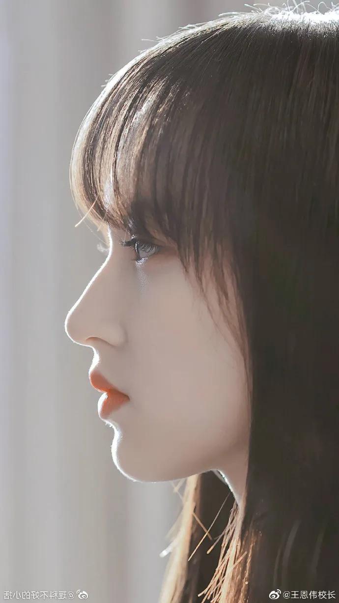 他画遍所有明星，画谁像谁，肖战、热巴、刘亦菲眼神看醉了