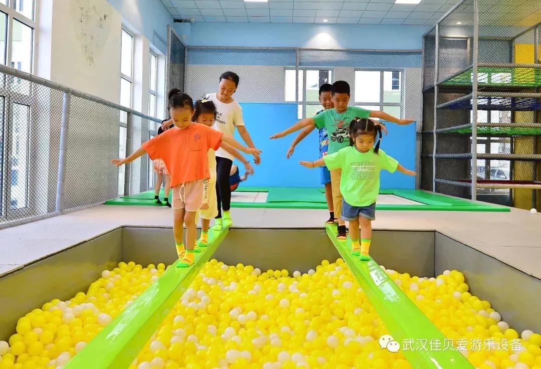 室内儿童乐园十大加盟品牌,室内儿童乐园设备加盟
