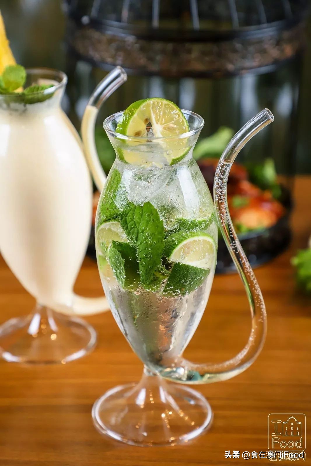 澳门探店｜新马路有一家人气斜坡西餐厅！菠萝BB猪必吃