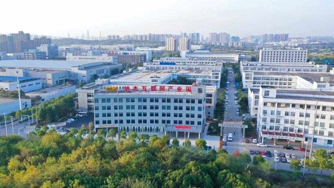 「我心中的汤总」“汤总让无数人在纳杰找到了家一般的归属感！”