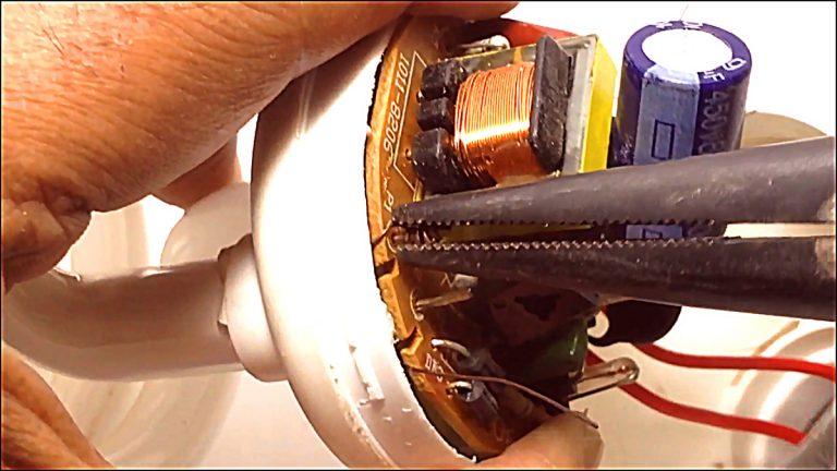 嵌入式灯管更换灯泡,固定式荧光灯具怎么更换灯管