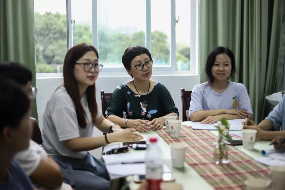 研究生毕业后当老师直接有编制吗,研究生毕业了想当老师怎么办