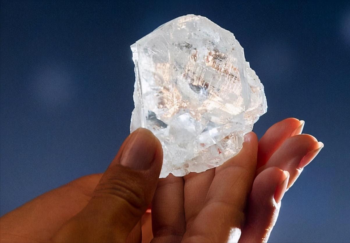 重达1174克拉,巨型钻石再现非洲博茨瓦纳!钻石*局骗**是真的吗?