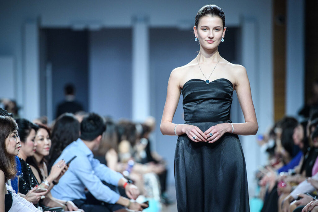 全球顶级私人定制服装品牌,2021全球高端和奢侈品牌价值50强