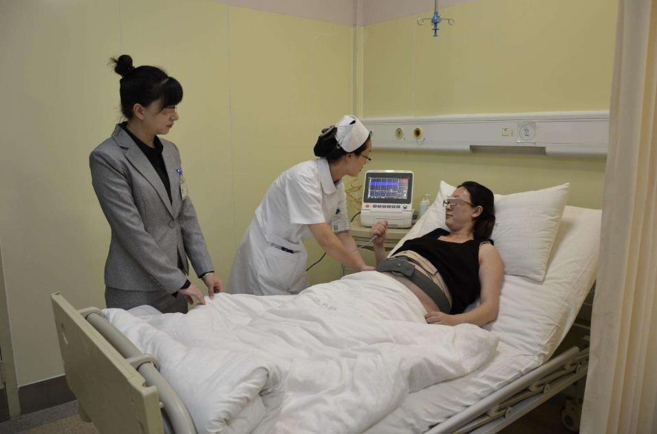 “同房”之后，女性身体这2个部位出现疼痛，多半是“中奖”了