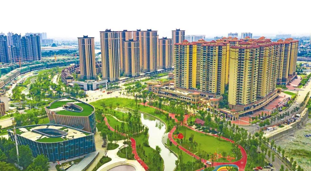 你好，我叫郫都，这是我的最新简历