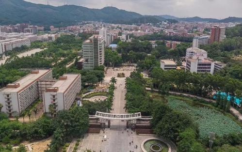 介绍3所金融商贸类高校,属于“二本”却就业保研都有保障