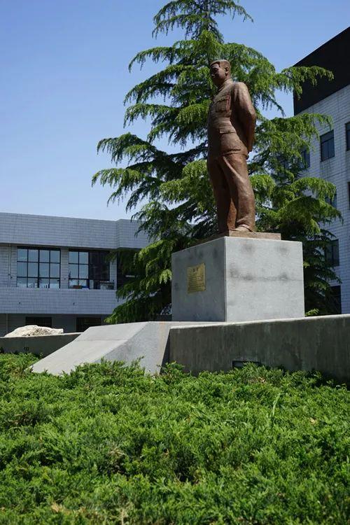 西安美院:中国九大美院之一,我国最早开办艺术专科的院校之一