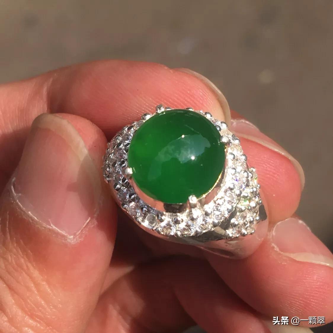 缅甸3500万翡翠戒面,缅甸边境戒面捡漏