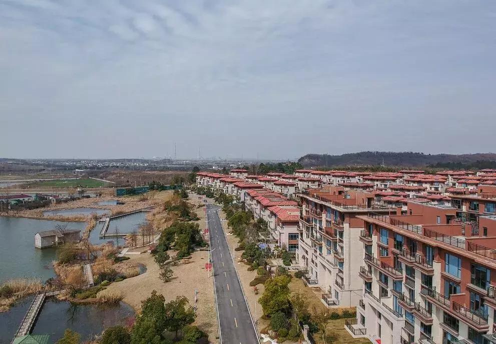 *京大南**塘金湖光山色一座真正地湖景别墅,静下来感受美好诗意生活