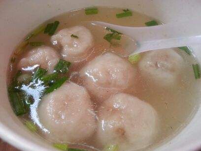 微山湖飘香鱼丸的正宗做法,微山湖手工鱼丸纯手工制作