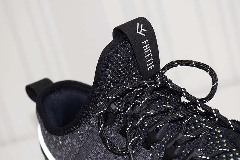 舒适减震跑步鞋,舒适回弹高的跑步鞋