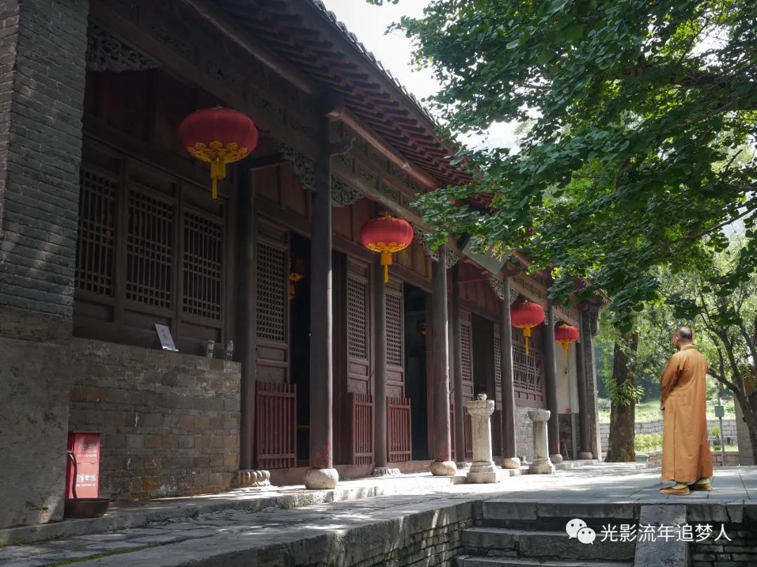 古寺灵岩寺,济南千年古寺灵岩寺