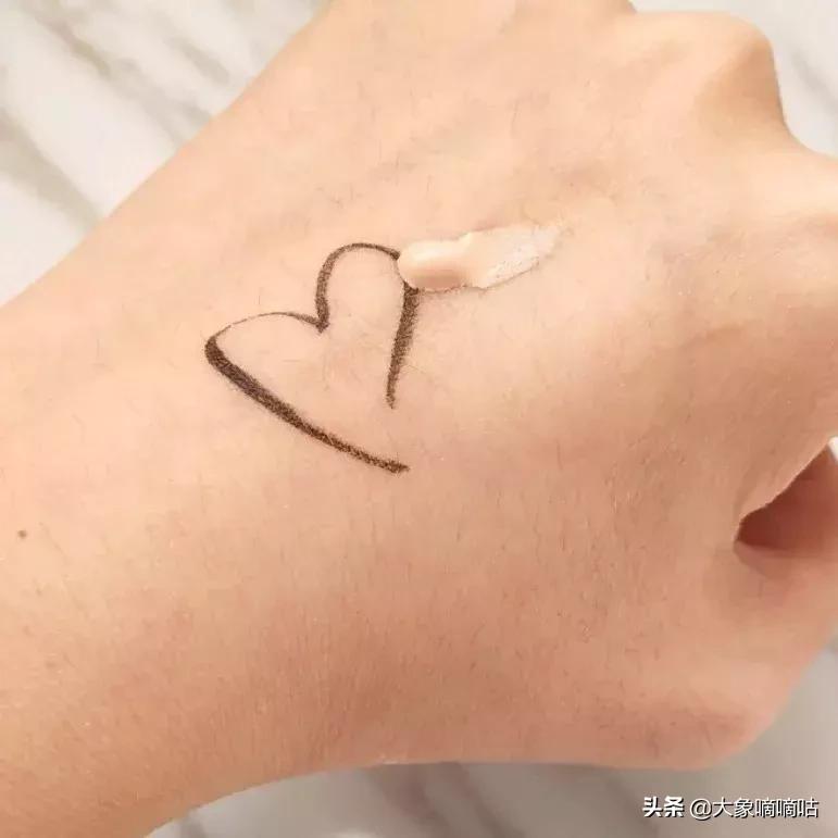 痘痘肌适合什么粉底液排行榜,痘痘肌适合哪种粉底液平价