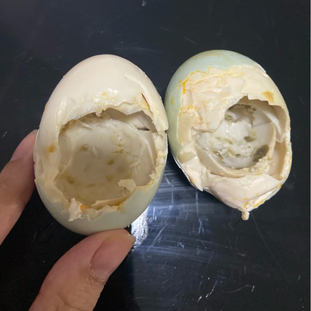 粽子店将鸭蛋白当垃圾处理,粽子里的咸鸭蛋白怎么处理