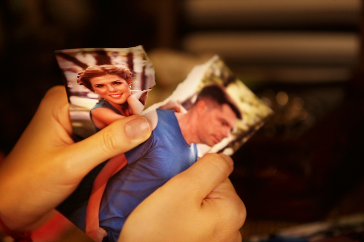 Ugly形容不体面的分手,那和平分手是peaceful吗?