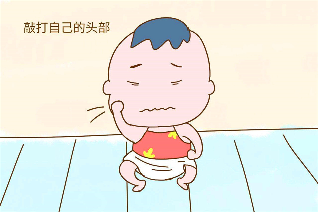 一岁半宝宝从不打人,1岁宝宝一言不合就打奶奶