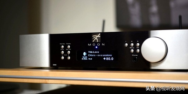 很强大!只要配上后级就OK:Moon390串流*放播**器/前级