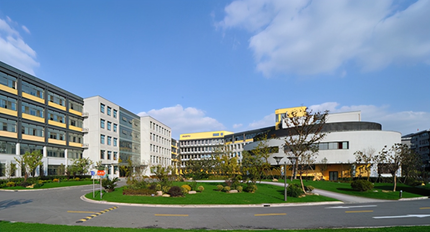 中签率最低约27%,中签率高性价比高的中学