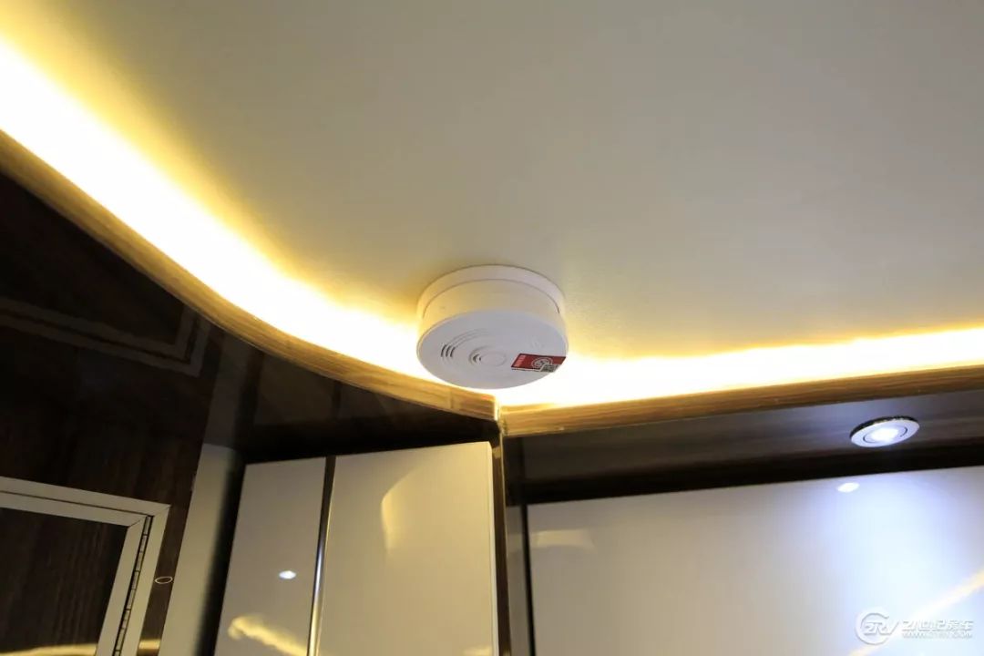 不超过50万的越野房车,不到40万的豪华大型房车