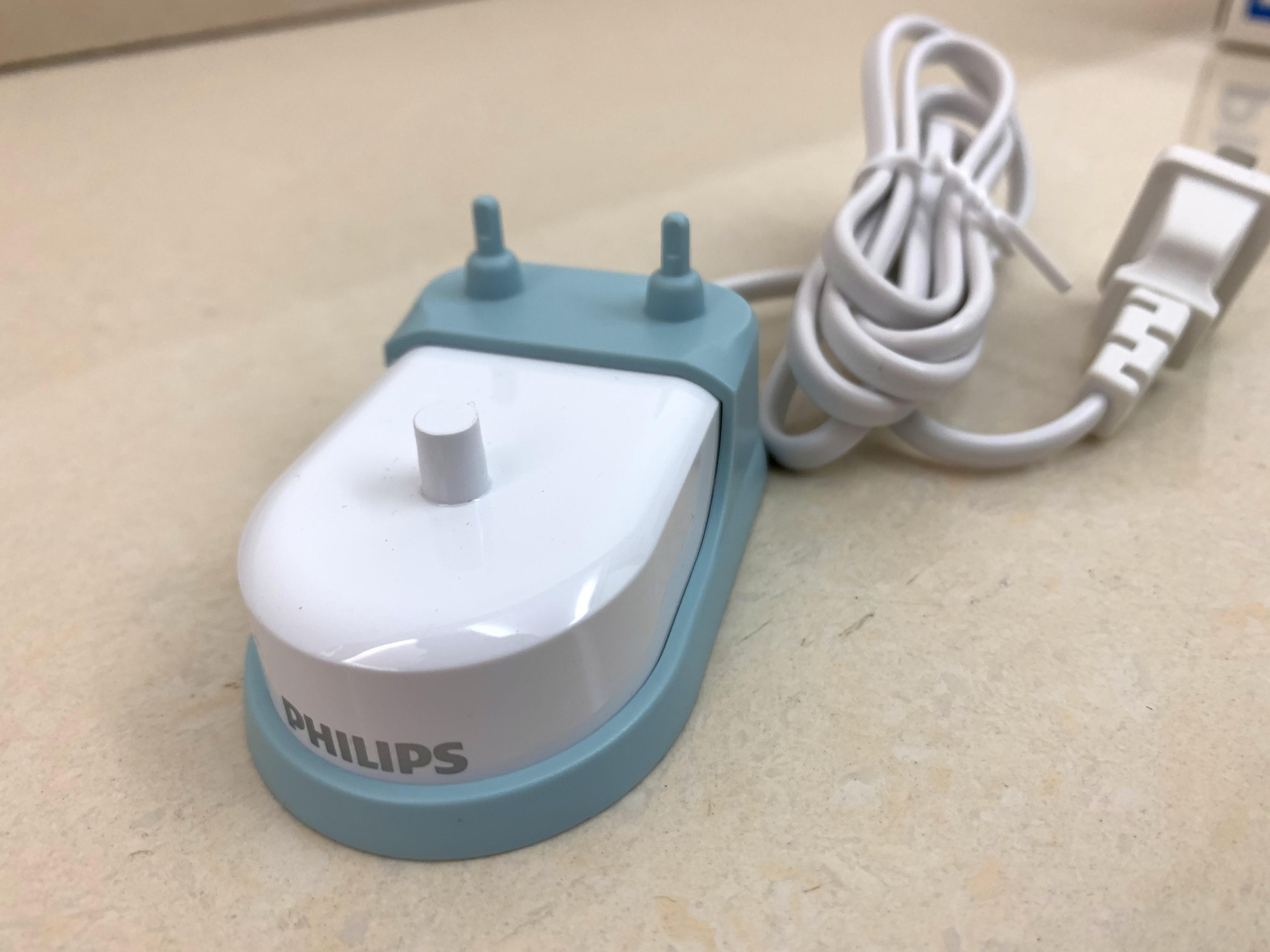 电动牙刷怎么用？飞利浦HX6730/02开箱+使用体验→口腔溃疡的建议