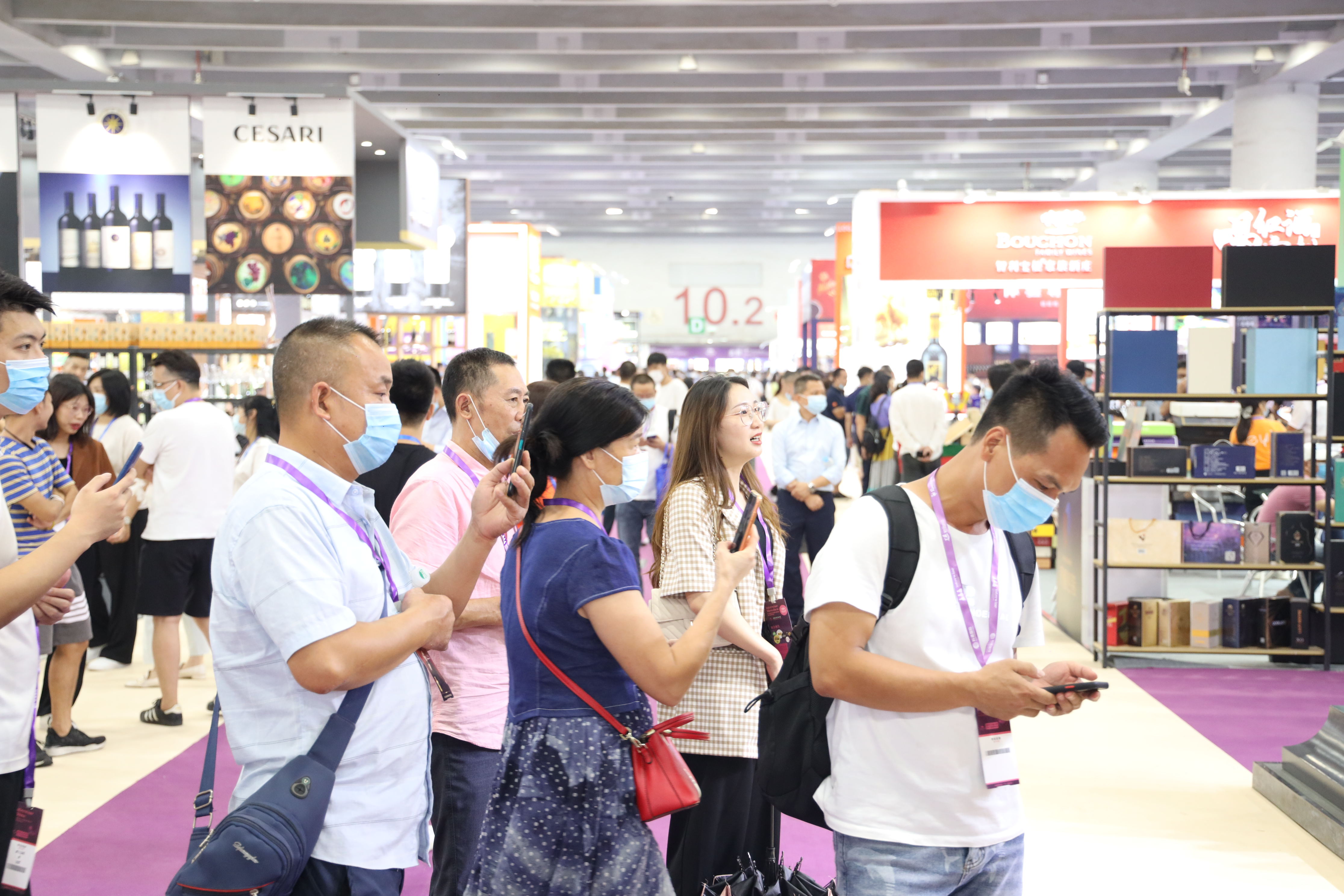 红酒柜艺术装置丨#7重境界#惊现广州国际名酒展