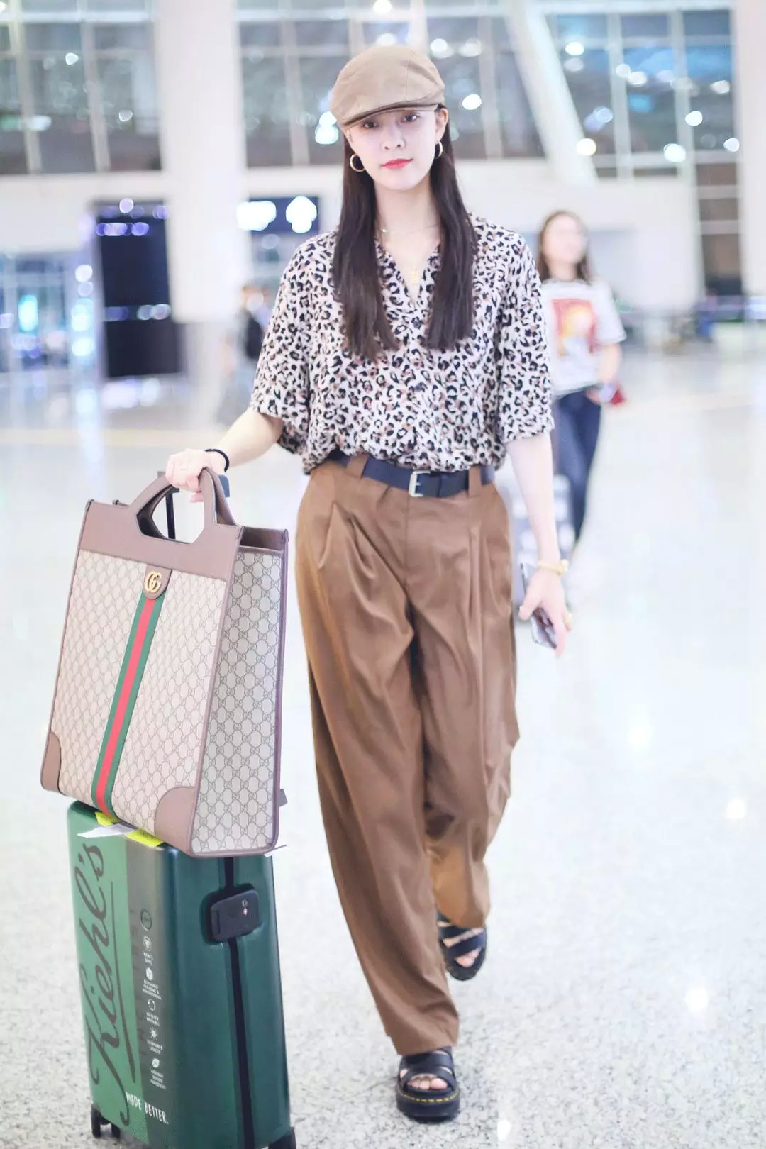 今年最流行最实用最能装的包包……竟然是购物袋？