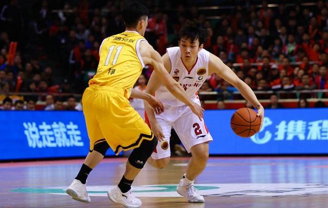 戏耍李春江的39号裁判身份揭秘！国际裁判，副教授职称，有论文