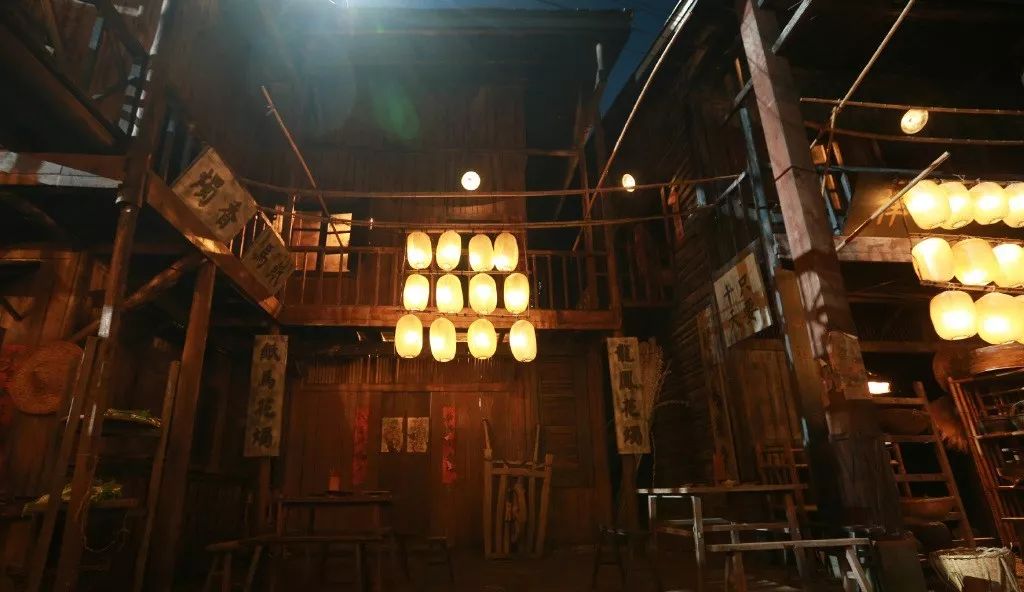 鐑闈掑勾鎯呮櫙鍓ф湰,鐑灏戝勾鍓ф湰