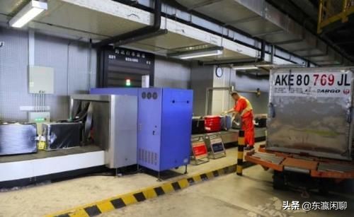 高能预警,中国海关上新型*器武**,小心刚下飞机行李被封查