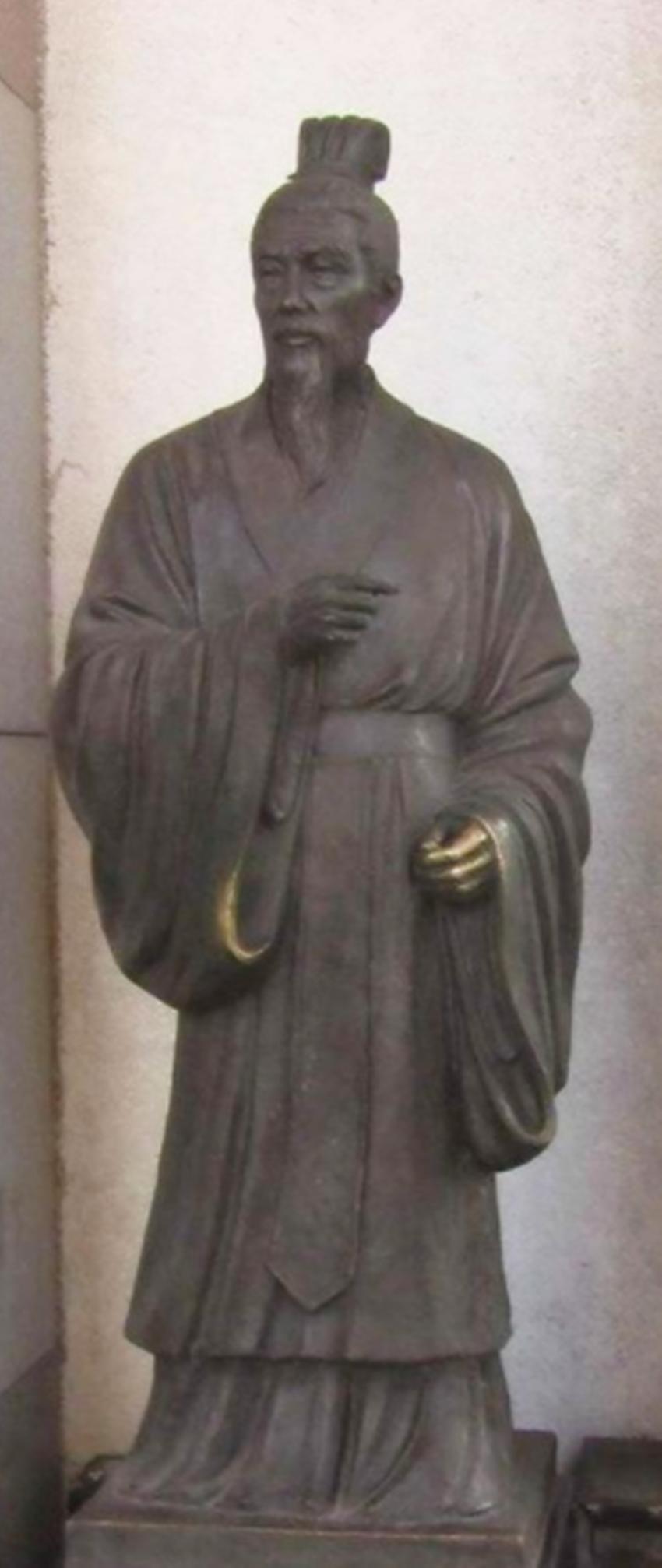 哪些人可以成为孟子口中的大丈夫,孟子中的理想人格