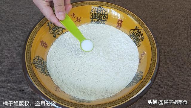 面团拉长拉薄不断的和面方法,各种面团的和面方法